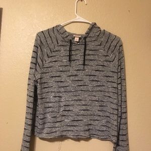 a cute long sleeve striped top
